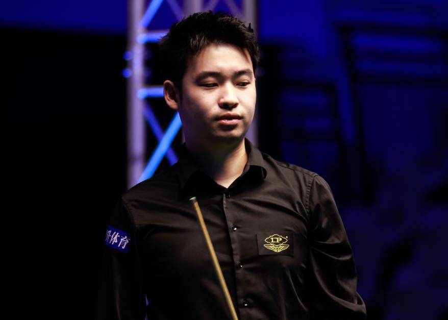 身体接触并 身体接触并